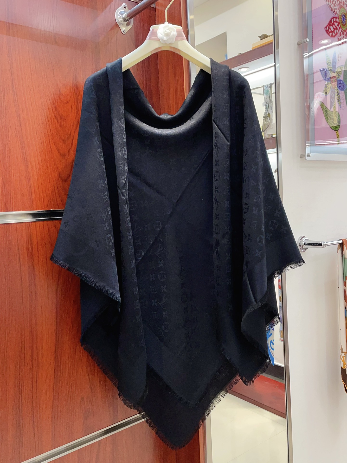 LV Monogram Denim Shawls M71329 Black